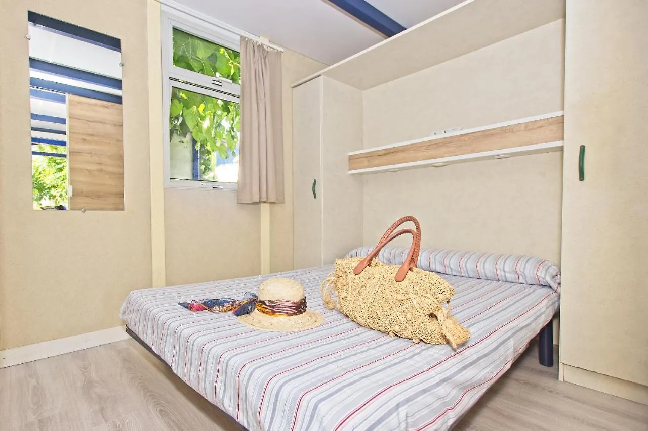 Camping & Bungalows Estanyet Les Cases d'Alcanar 2*,  Hiszpania